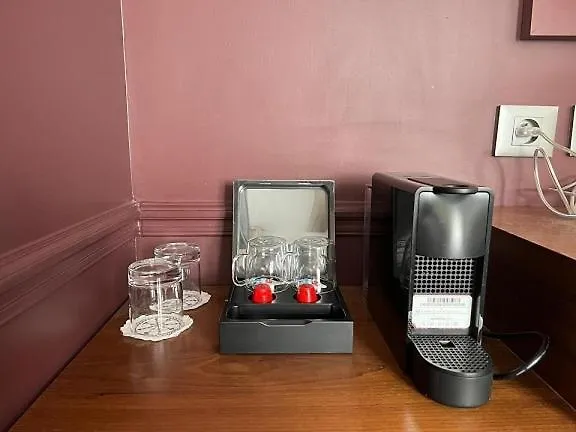 Hotel Le Clos Medicis Parigi