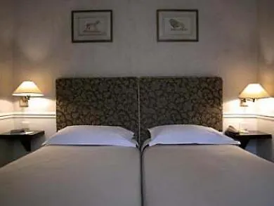 Le Clos Medicis 3* Párizs