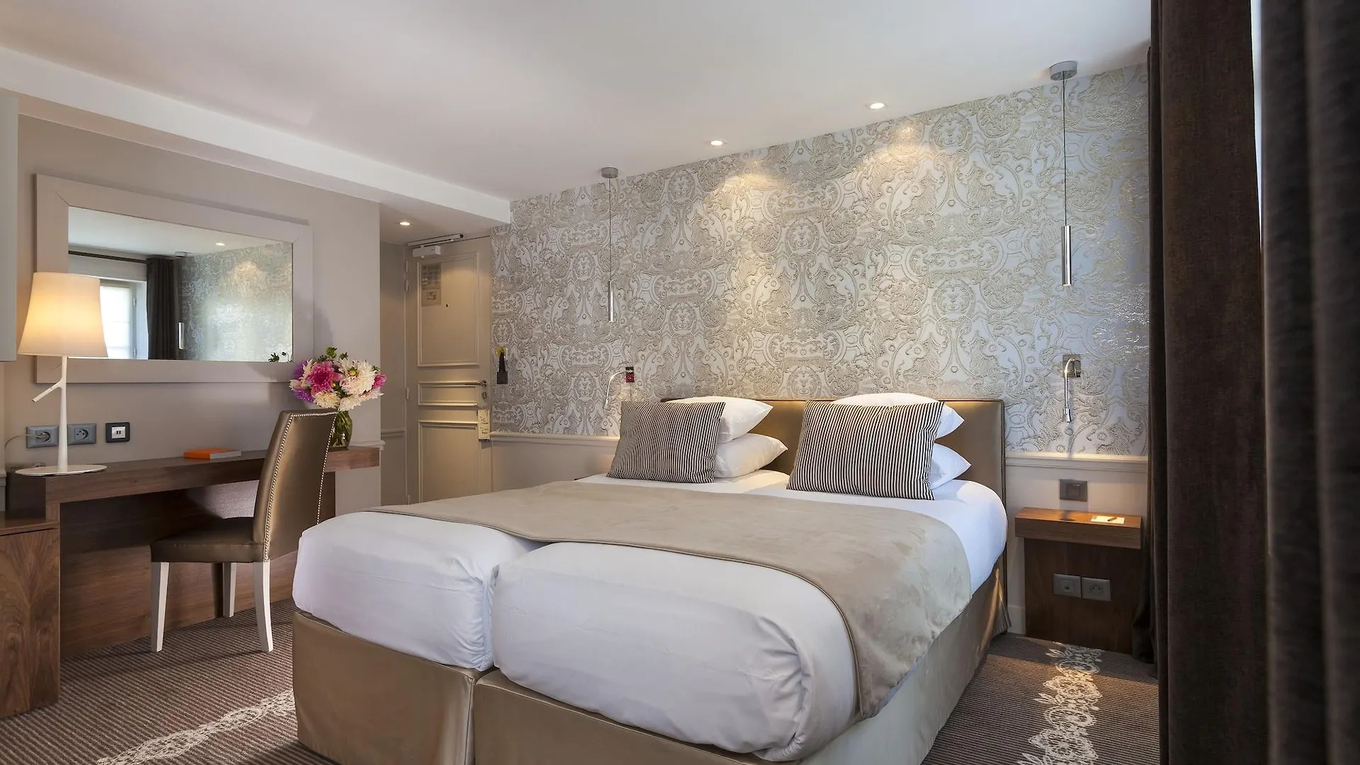 Le Clos Medicis Hotel 3*