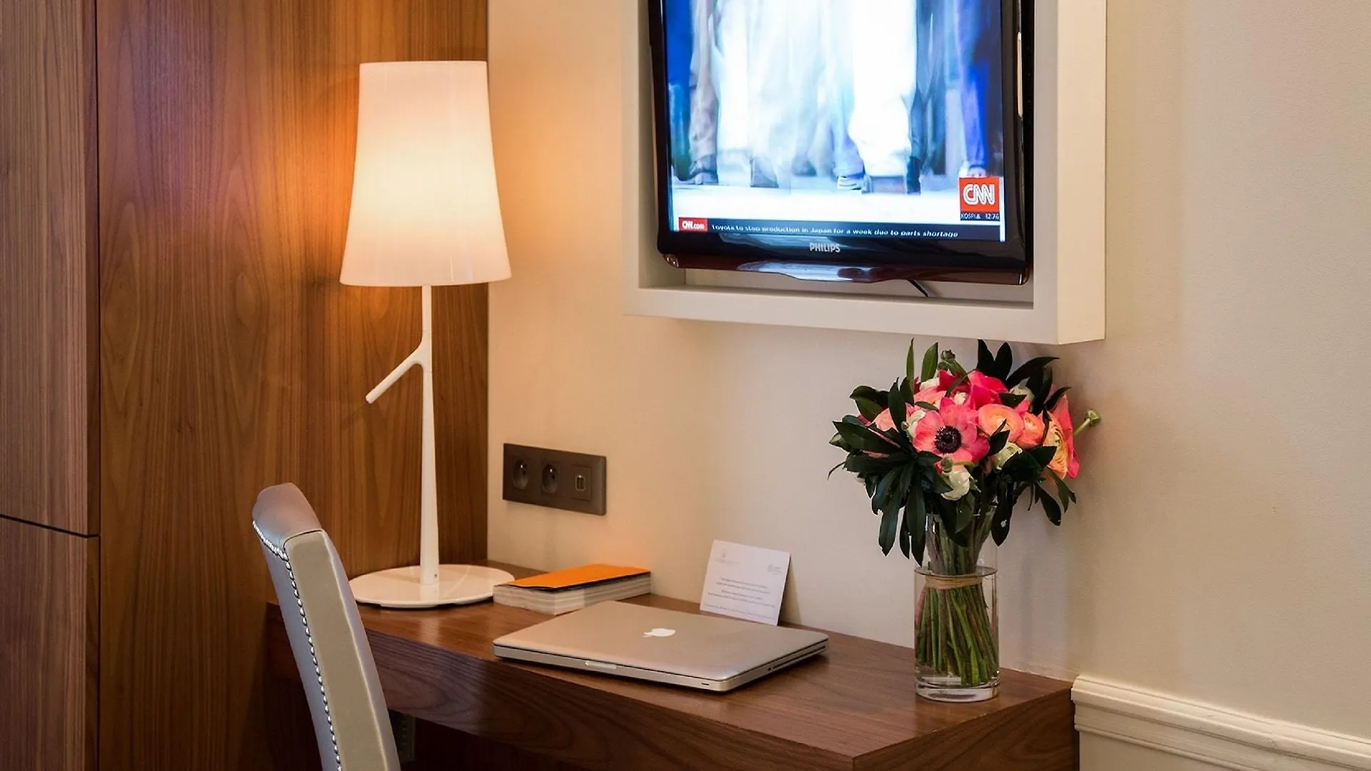 Le Clos Medicis Paris