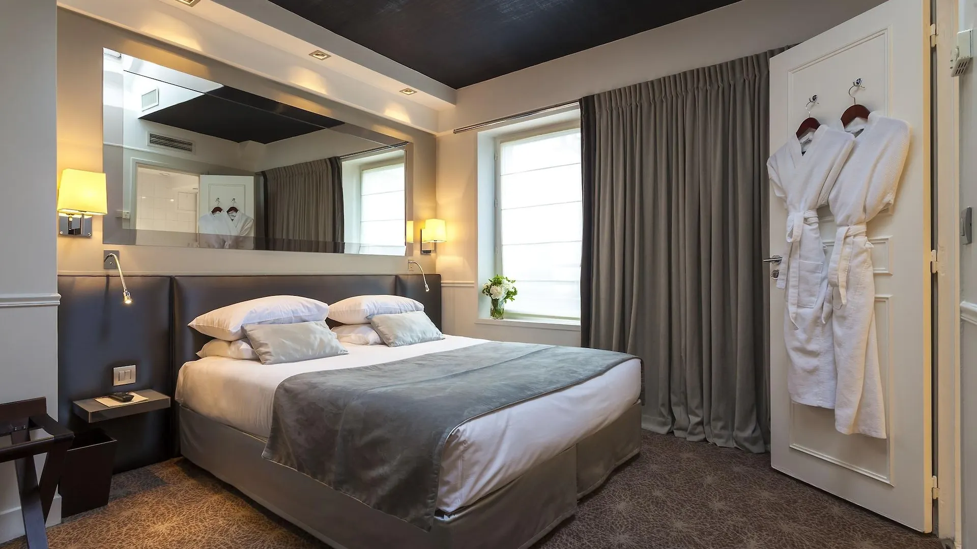 Le Clos Medicis Paris