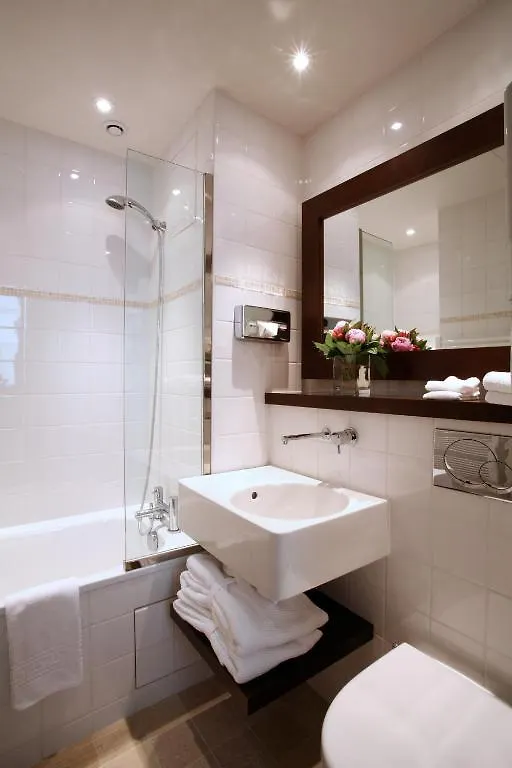 Le Clos Medicis 3* Párizs